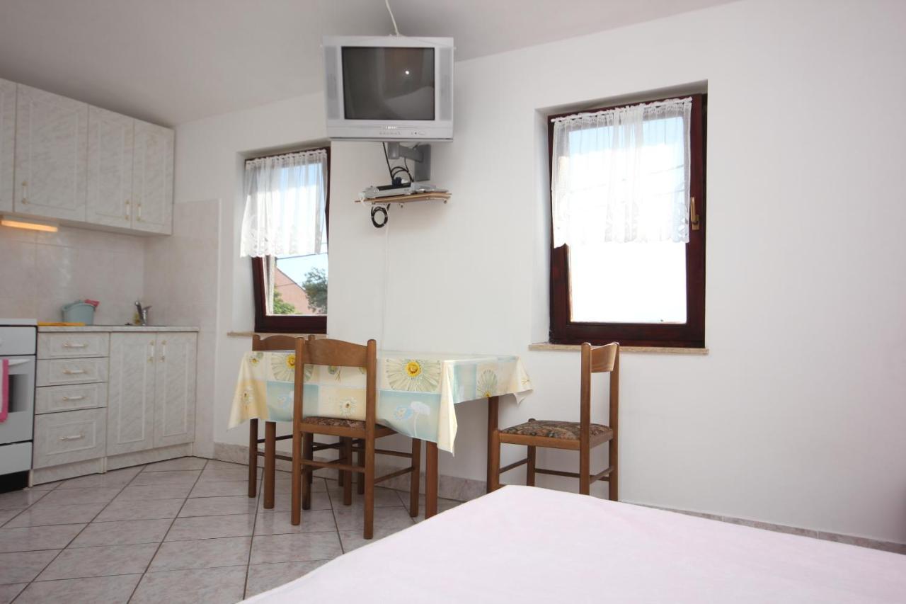Apartments With A Parking Space Punta Kriza, Cres - 383 מראה חיצוני תמונה